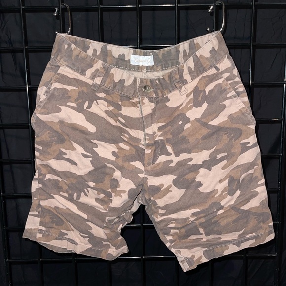 Cotton & Co brown camouflage skinny shorts - Picture 1 of 3